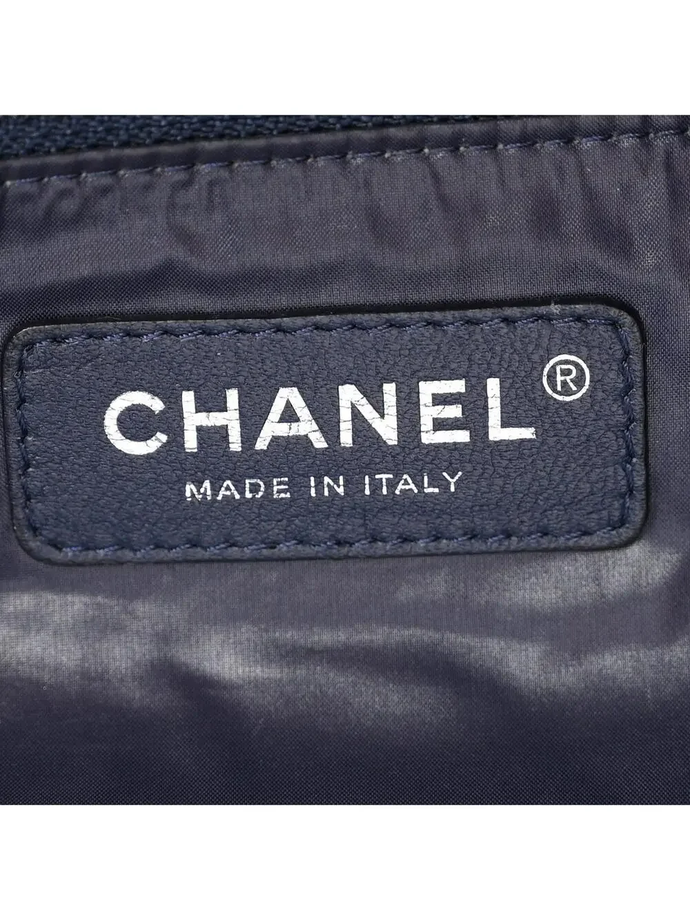 CHANEL elevate your